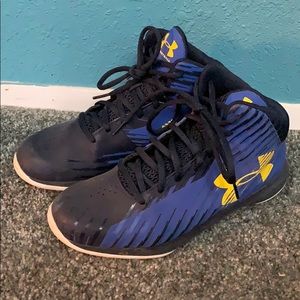 Used Under Armor basketball shoes